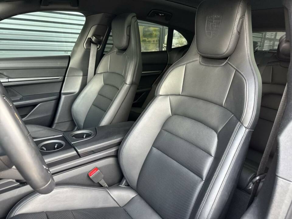 Bild 4/12 von Porsche Taycan 4S Sport Turismo (2024)