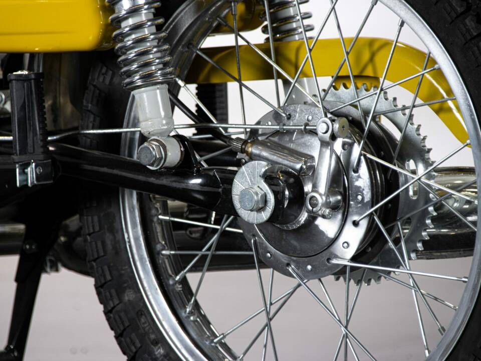 Imagen 10/50 de Gilera 150 Autostrada (1971)