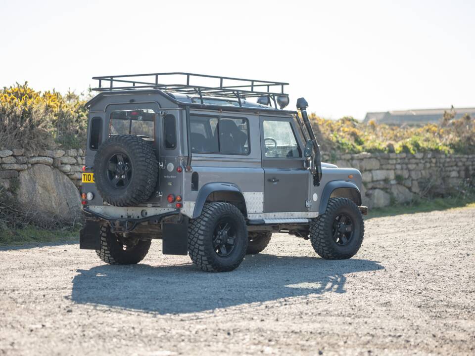 Afbeelding 11/33 van Land Rover Defender 90 Td5 (2001)