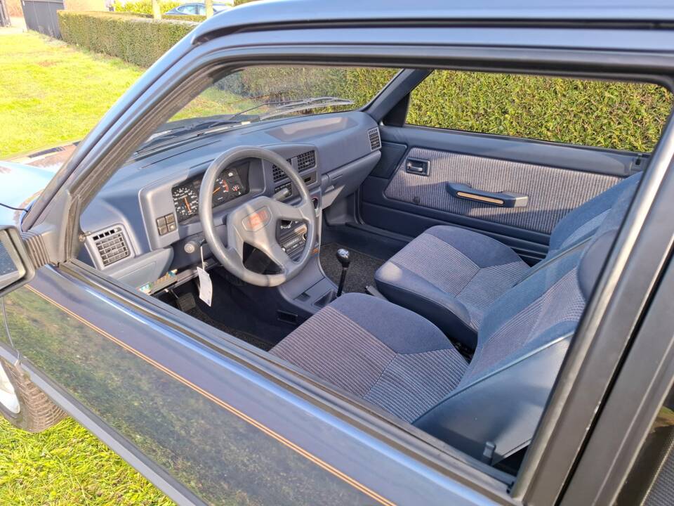 Image 10/27 de Peugeot 309 (1990)