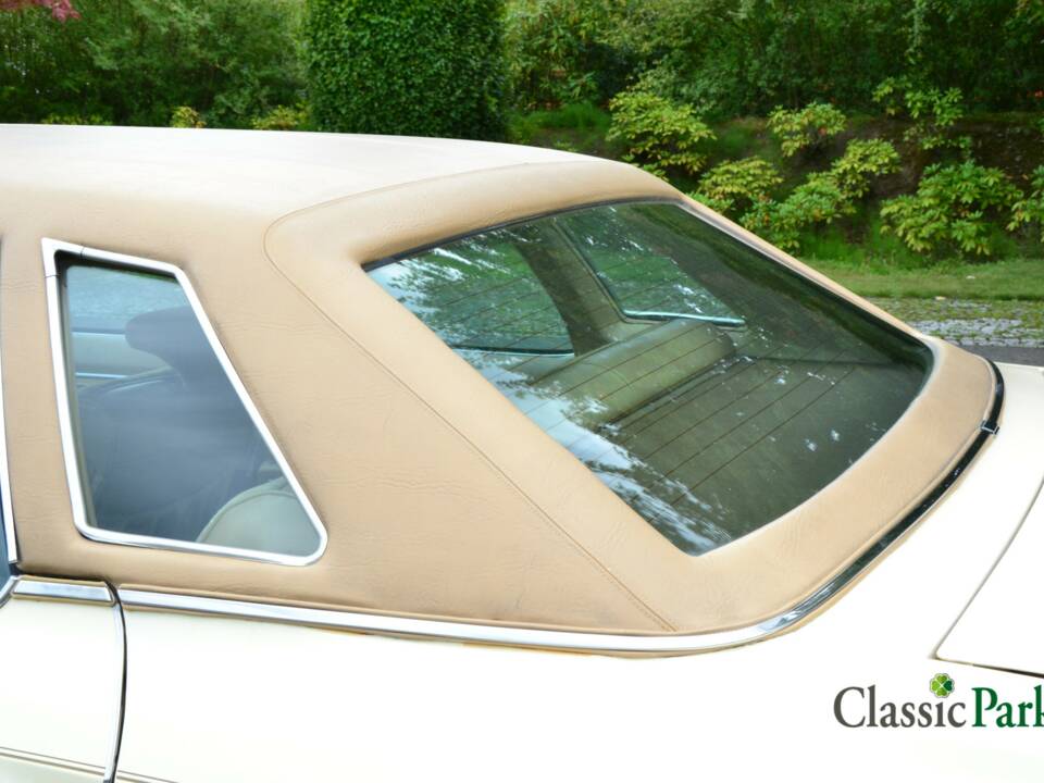 Bild 10/50 von Buick Electra 225 Hardtop (1976)