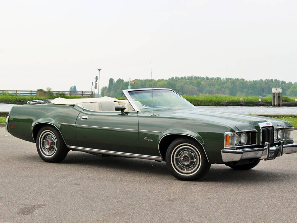 Image 3/28 de Mercury Cougar XR-7 Convertible (1973)