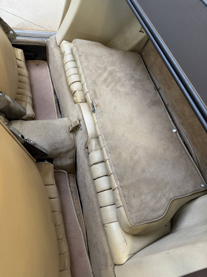 Image 20/48 of Mercedes-Benz 350 SL (1979)