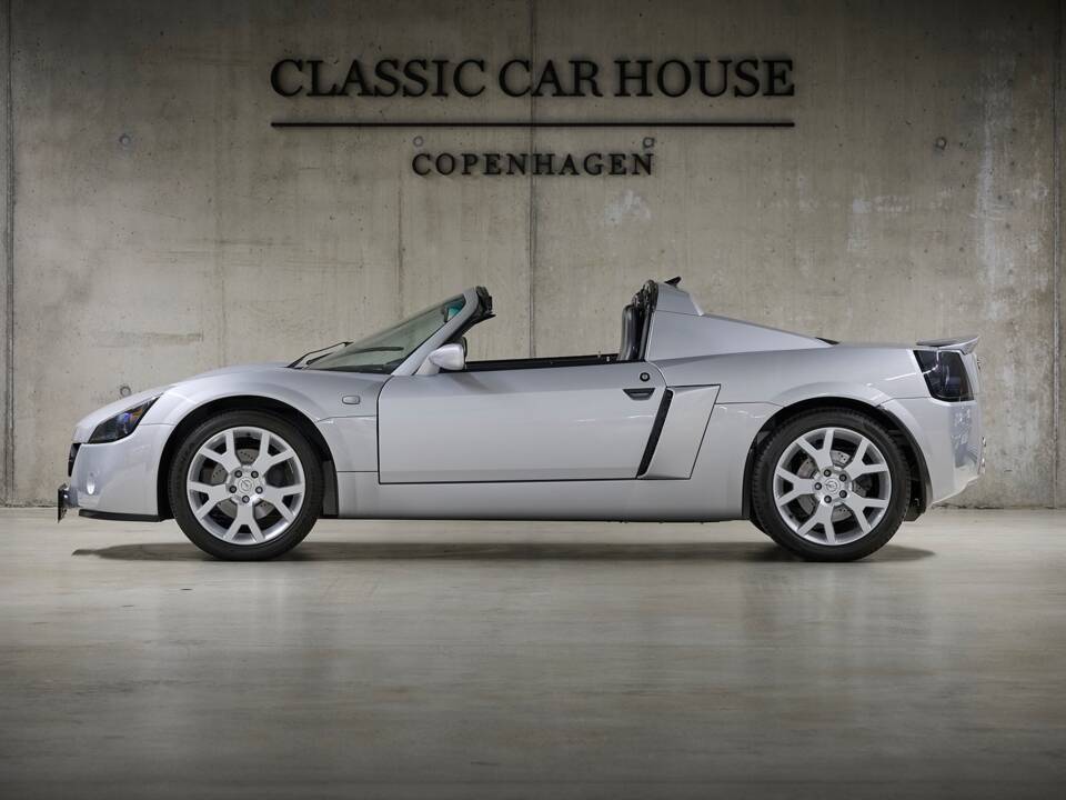 Image 5/81 of Opel Speedster 2.0 Turbo (2003)