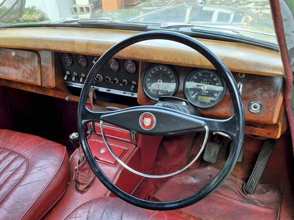 Bild 43/76 von Jaguar Mk II 2.4 (1963)