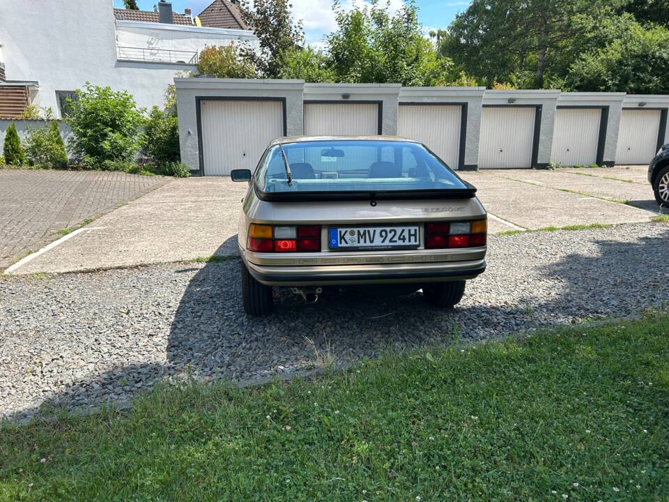 Image 5/12 of Porsche 924 S (1987)