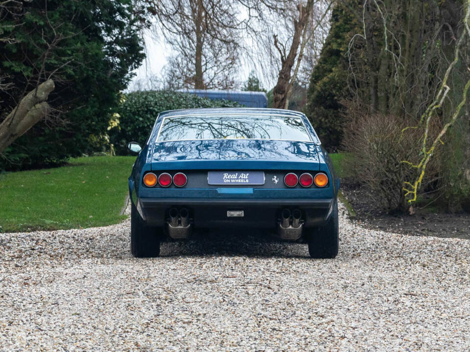 Image 5/16 of Ferrari 365 GTC&#x2F;4 (1972)