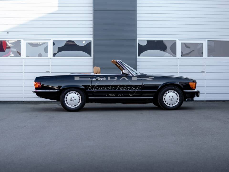 Image 4/37 of Mercedes-Benz 560 SL (1989)