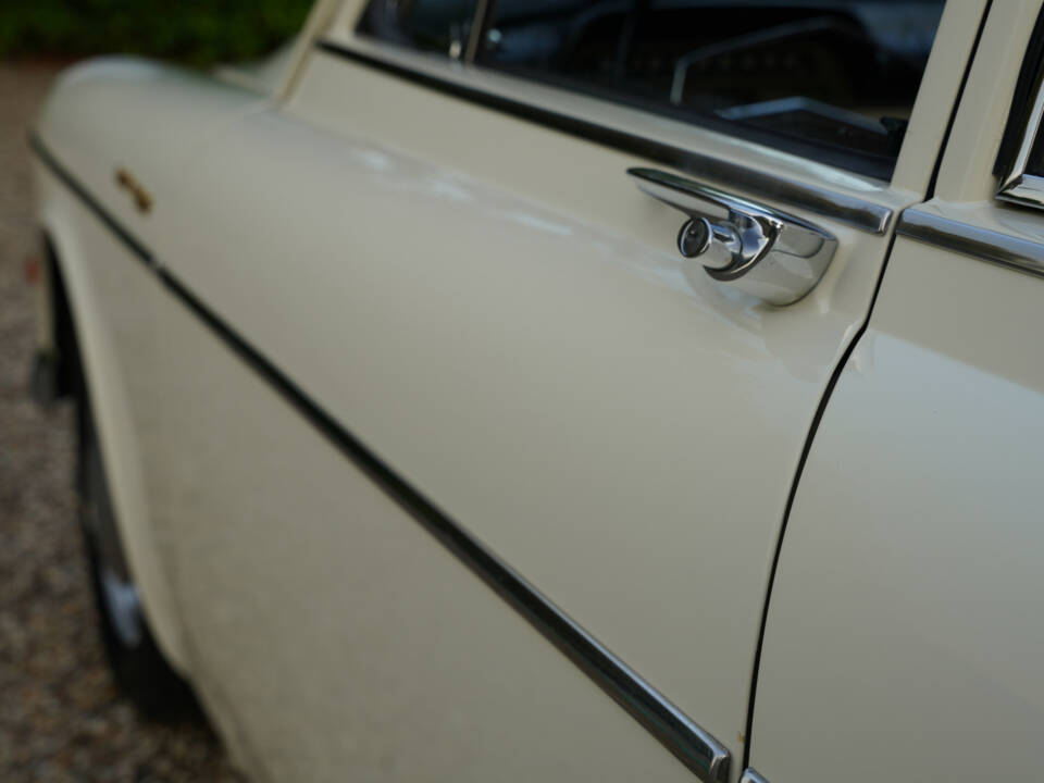 Image 14/50 of Volvo P 121 (1962)