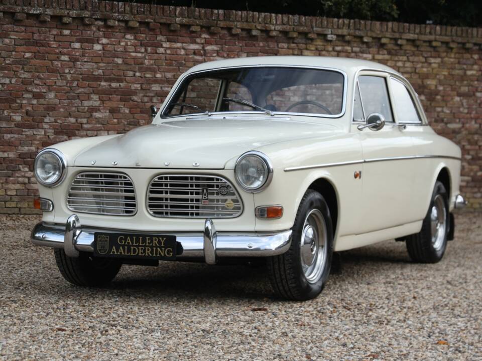 Image 9/50 of Volvo P 123 GT (1969)