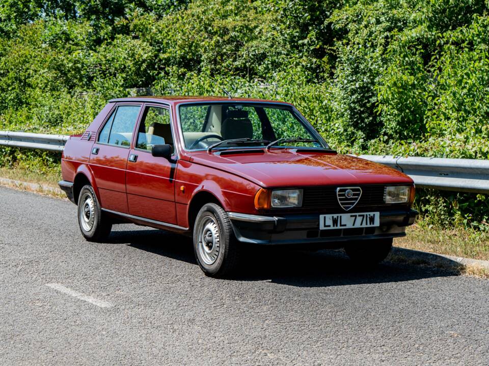 Imagen 27/50 de Alfa Romeo Giulietta 1.6 (1981)