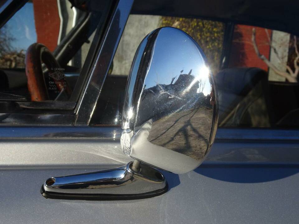 Bild 29/50 von Alfa Romeo 1750 GT Veloce (1971)