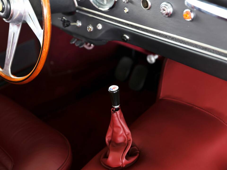 Bild 46/50 von Maserati 3500 GTI Sebring (1963)