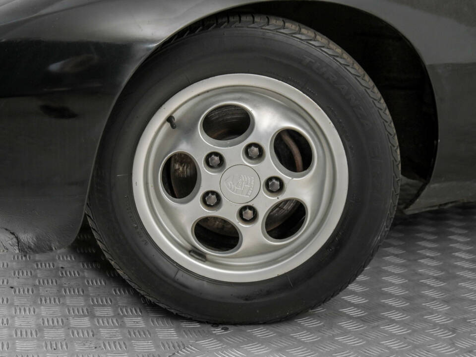 Immagine 4/50 di Porsche 924 S (1986)
