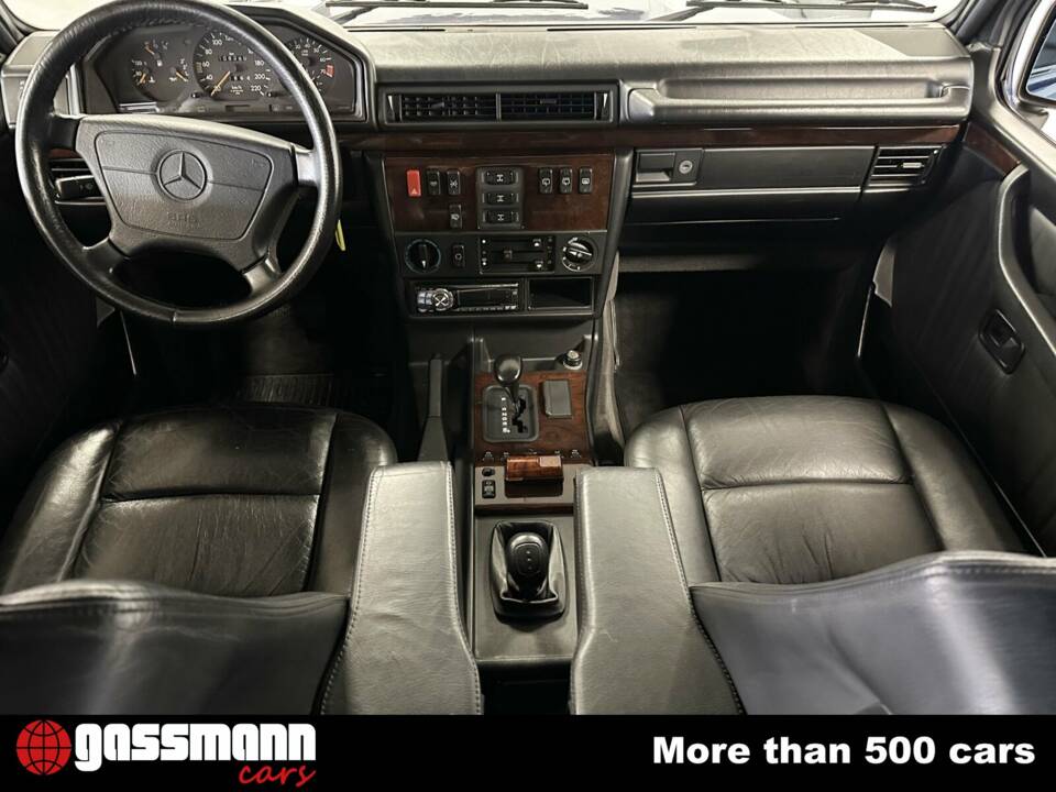 Bild 14/15 von Mercedes-Benz G 320 (lang) (1996)