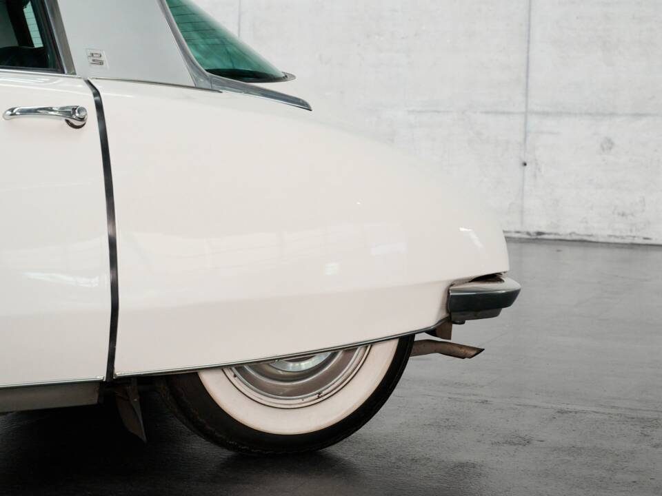Bild 11/50 von Citroën DS 21 Pallas (1966)