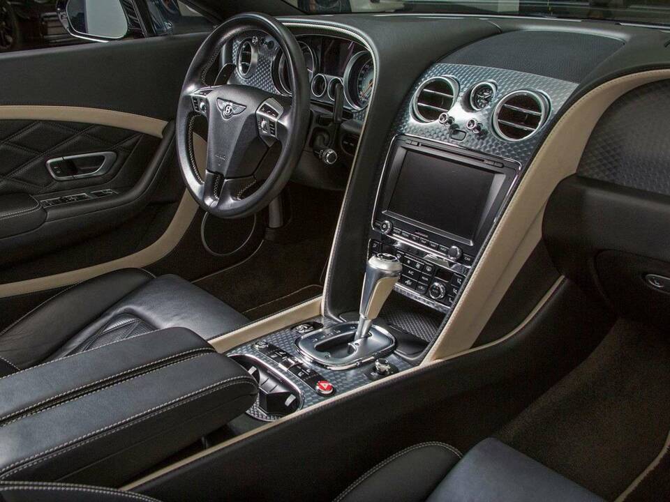 Immagine 22/23 di Bentley Continental GTC Speed (2015)