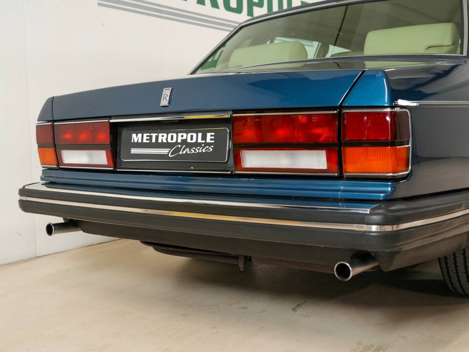 Image 19/48 of Rolls-Royce Silver Spirit (1983)