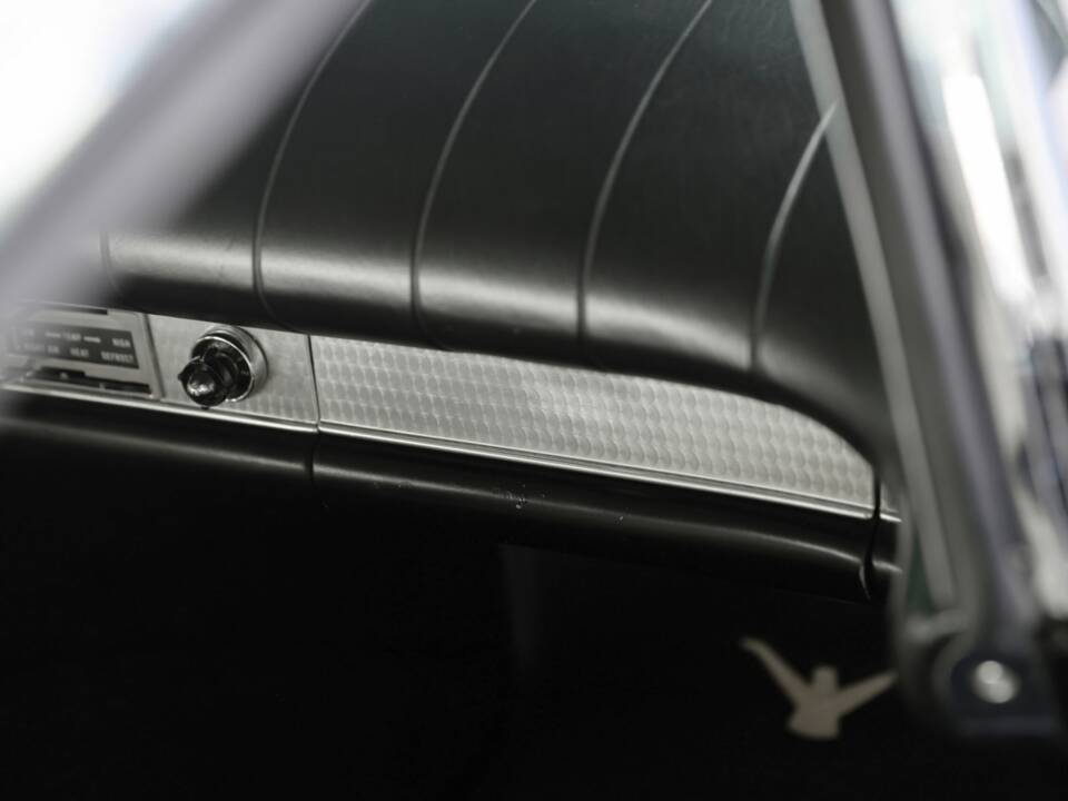 Immagine 14/50 di Ford Thunderbird (1957)