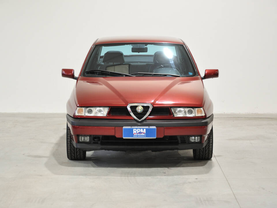 Image 2/27 de Alfa Romeo 155 1.8 Twin Spark (1996)