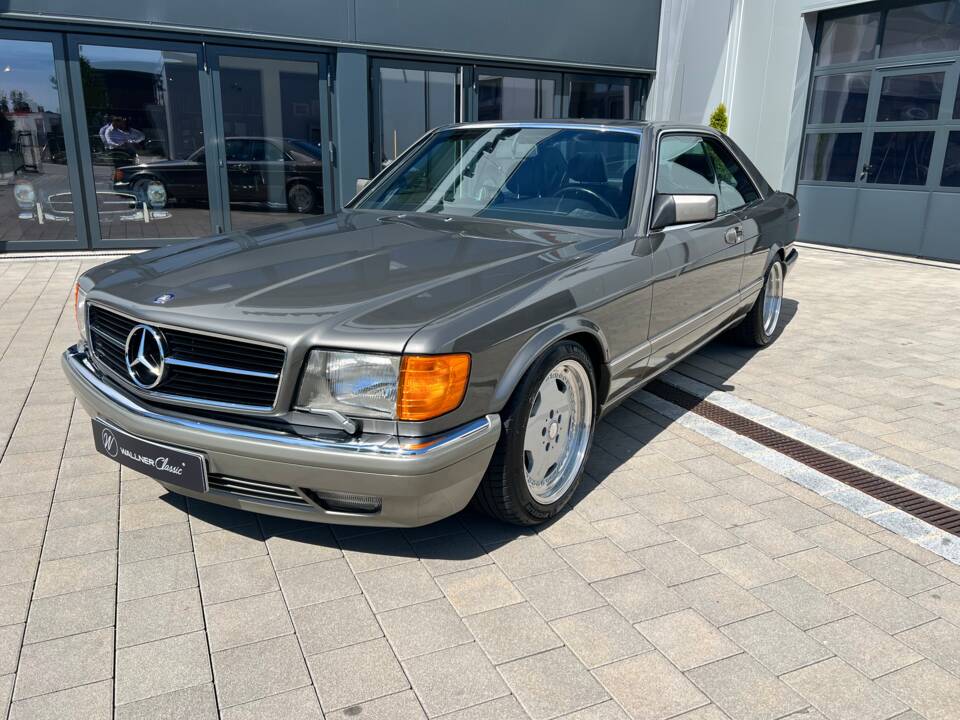 Bild 15/33 von Mercedes-Benz 560 SEC (1991)
