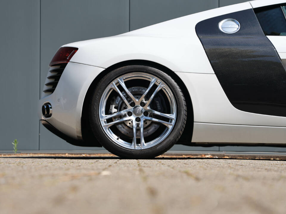 Bild 8/53 von Audi R8 (2008)