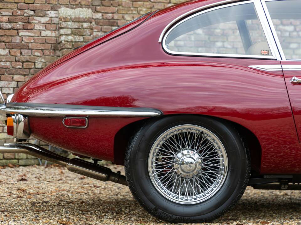 Imagen 46/50 de Jaguar Type E (2+2) (1969)