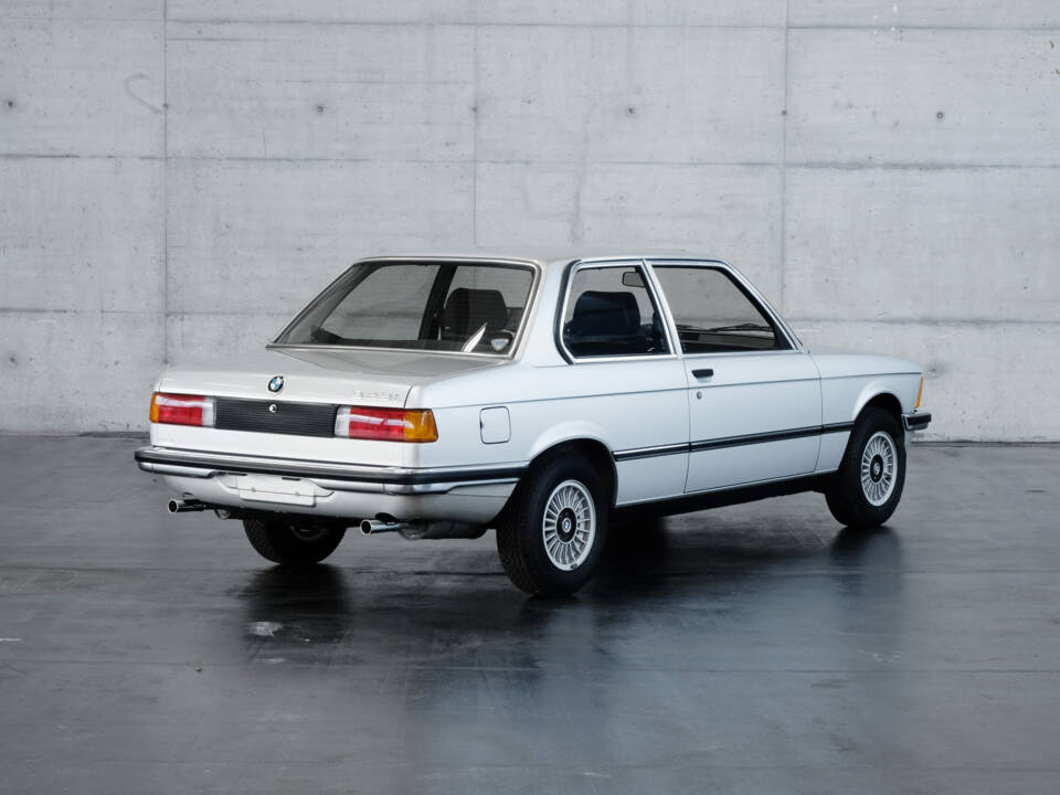 Immagine 6/24 di BMW 323i (1980)