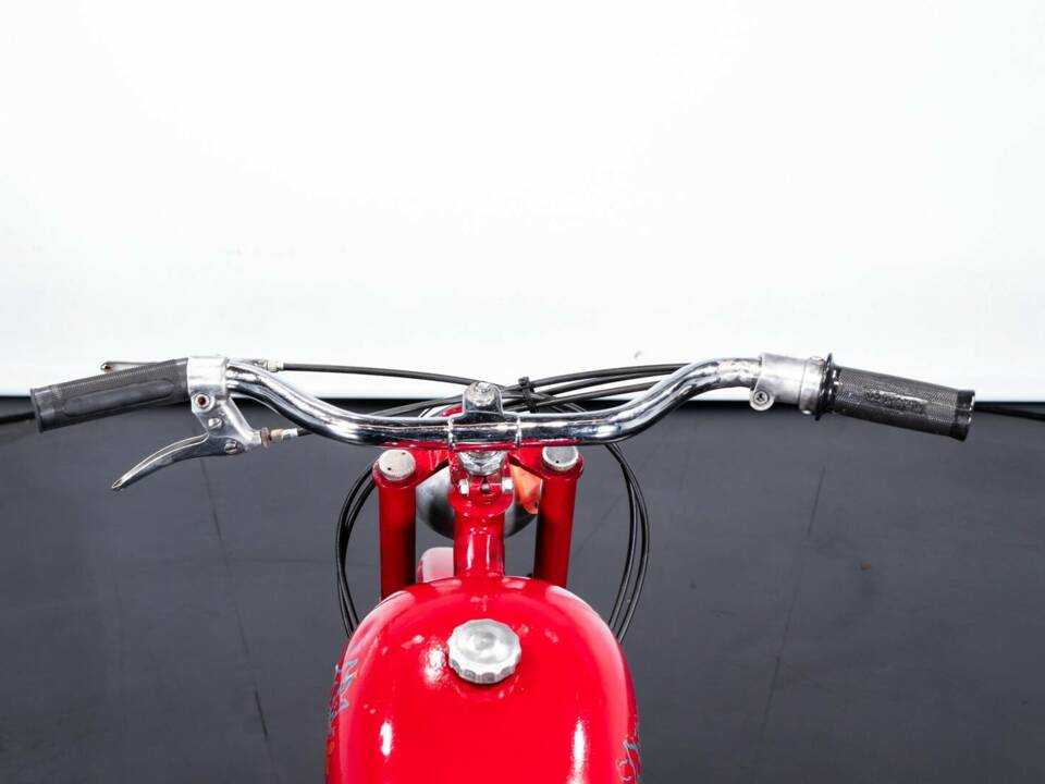 Image 16/46 of Ducati DUMMY (1954)