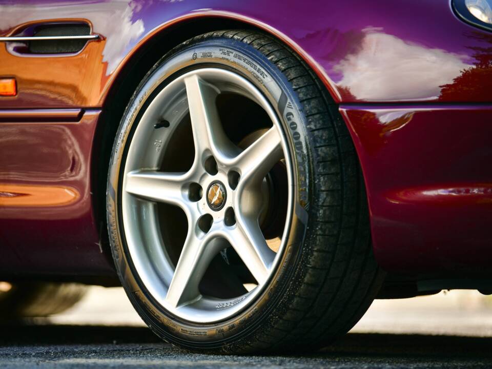 Obraz 7/50 pojazdu Aston Martin DB 7 (1997)