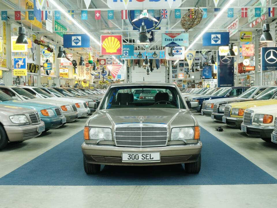 Bild 5/50 von Mercedes-Benz 300 SEL (1986)