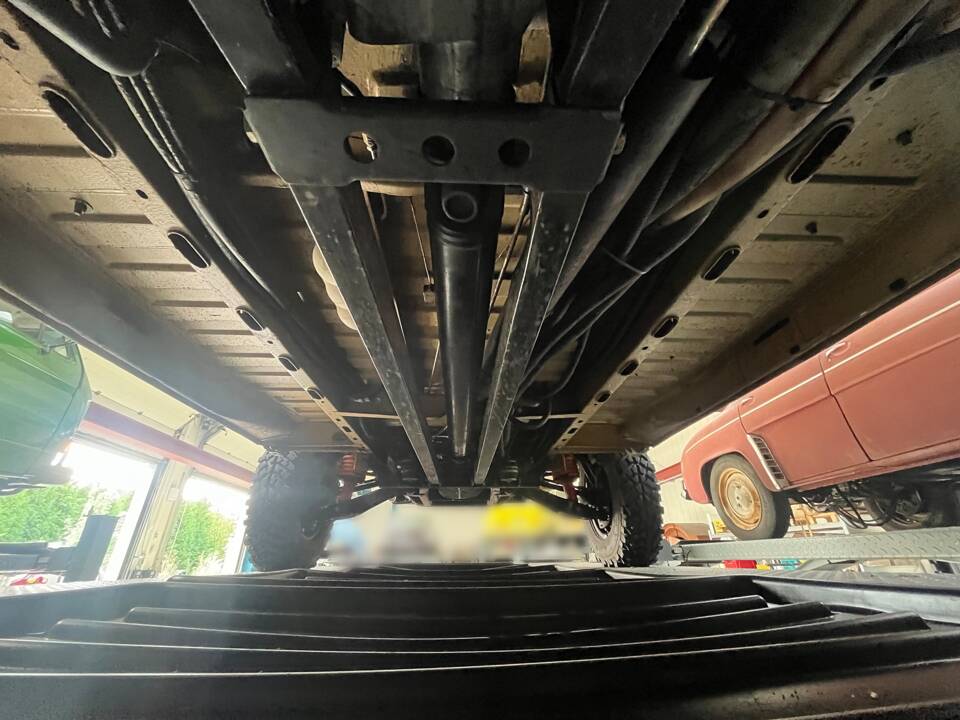 Bild 26/27 von Volkswagen T4 Kastenwagen 2.5 Syncro (1991)