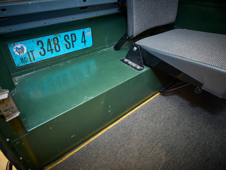 Bild 80/87 von Land Rover 88 (1972)