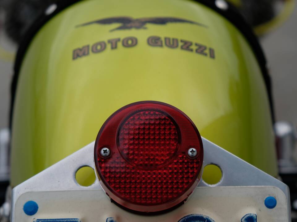 Image 6/39 of Moto Guzzi 1000 SP II (1985)