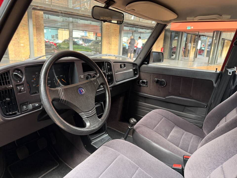 Image 20/42 of Saab 900 2.0i 16V (1991)