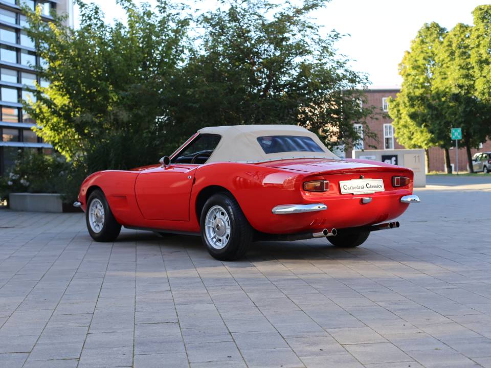 Image 35/58 of Intermeccanica Italia (1968)