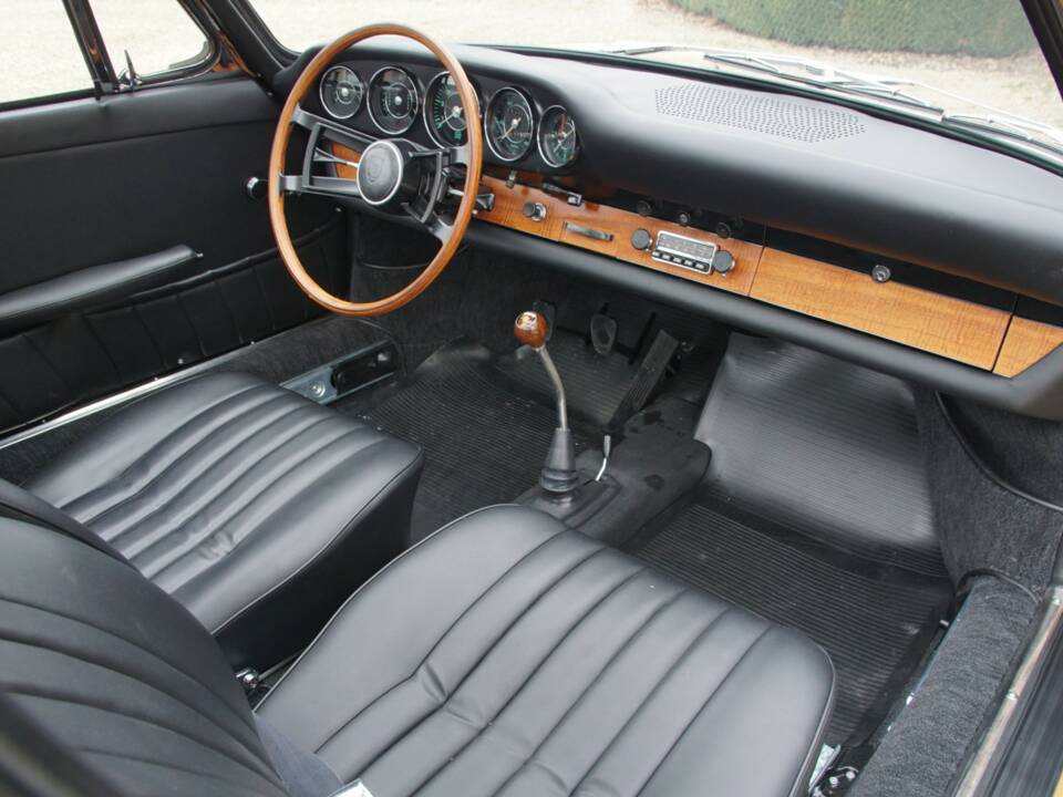 Immagine 37/50 di Porsche 911 2.0 (1965)