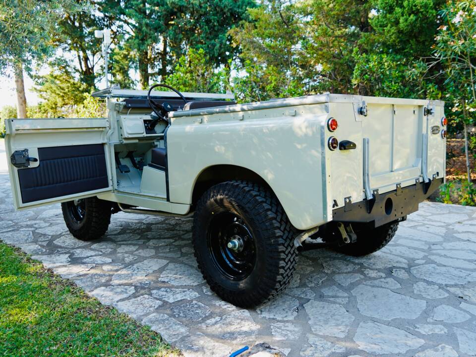 Bild 6/100 von Land Rover 88 (1968)