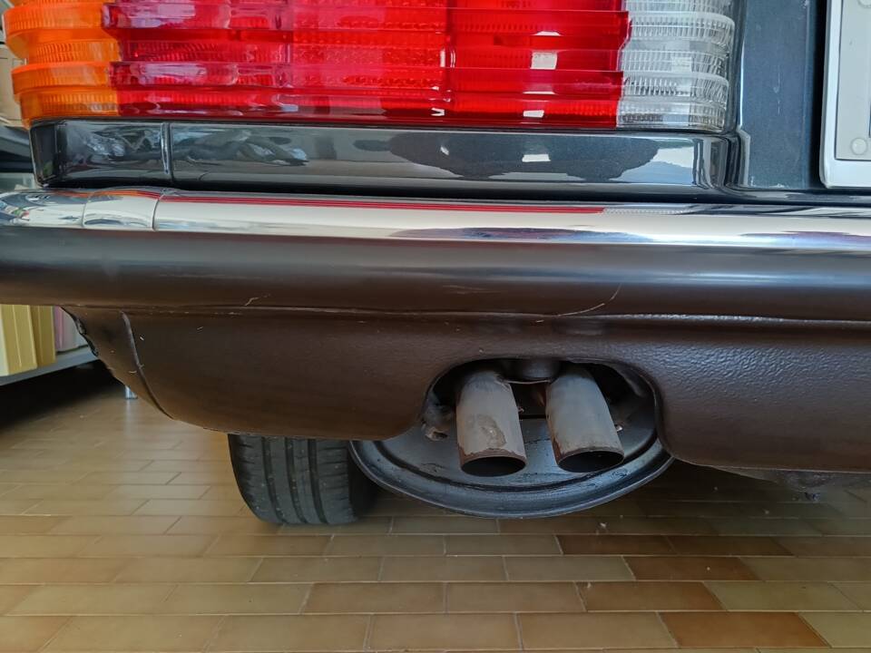 Image 15/16 of Mercedes-Benz 300 SL (1988)