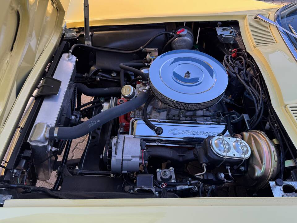 Bild 4/9 von Chevrolet Corvette Sting Ray Convertible (1965)