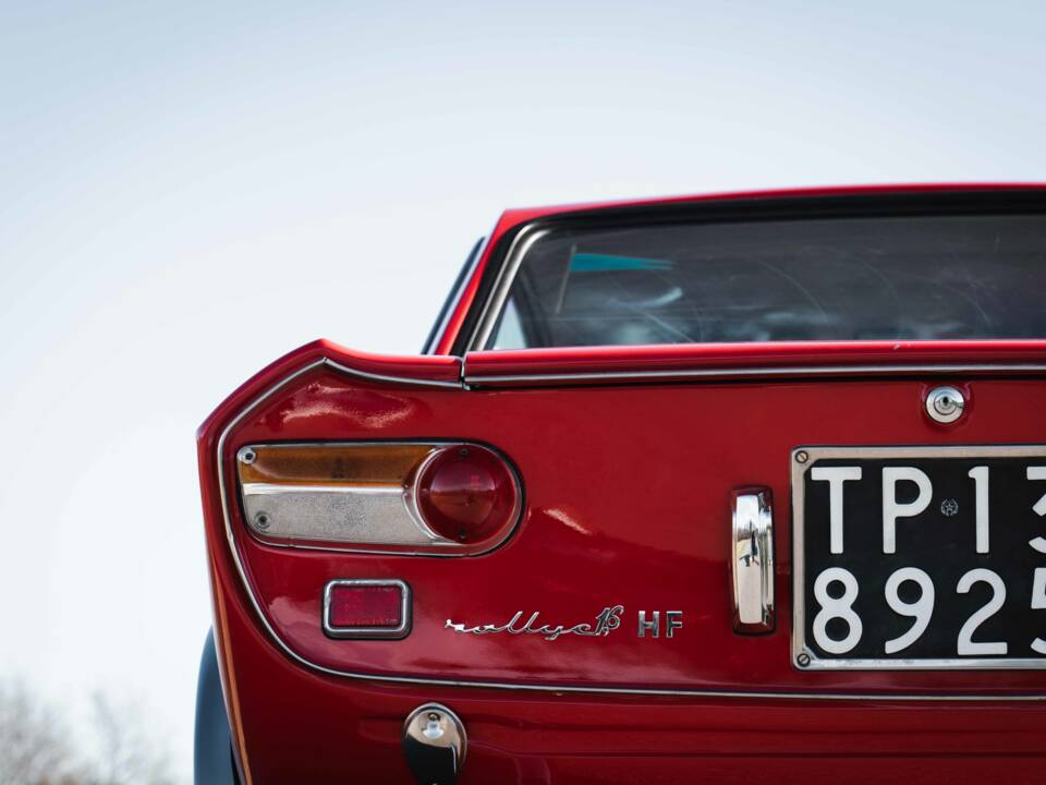 Image 14/57 of Lancia Fulvia Coupe HF 1.6 (1970)