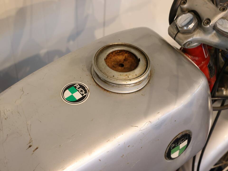 Image 12/28 of Puch M 125 (1968)