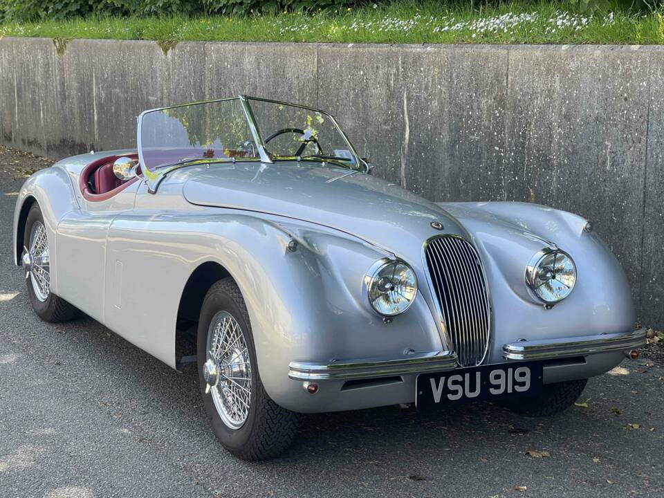 Afbeelding 4/12 van Jaguar XK 120 SE OTS (1954)
