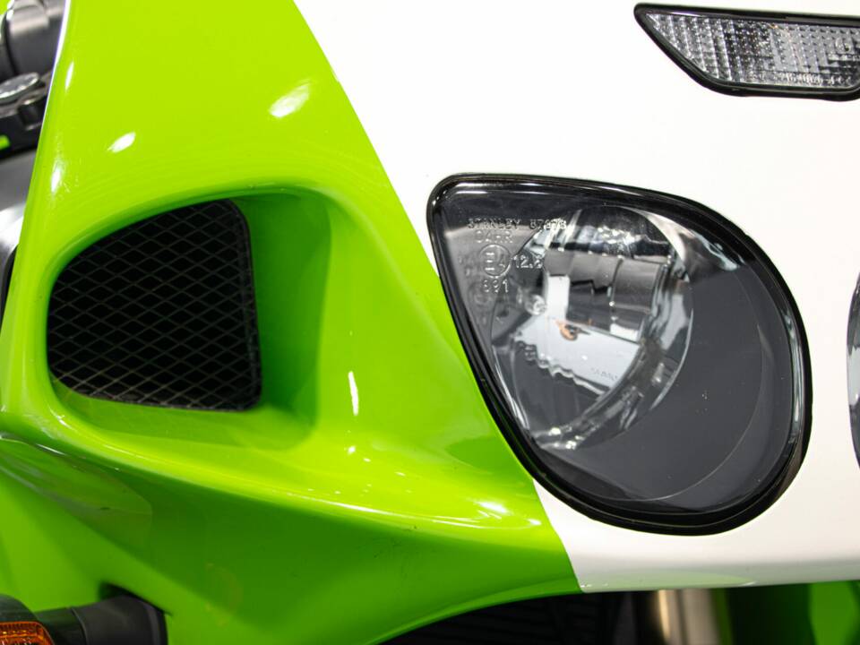 Immagine 43/50 di Kawasaki Ninja 750 ZX-7R (1999)