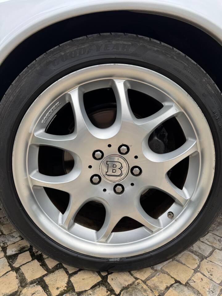 Image 43/51 of Mercedes-Benz SL 320 (1996)