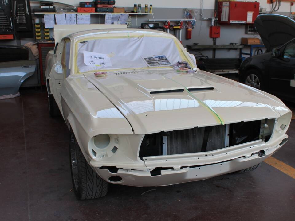 Image 13/53 of Ford Mustang GT 390 (1967)