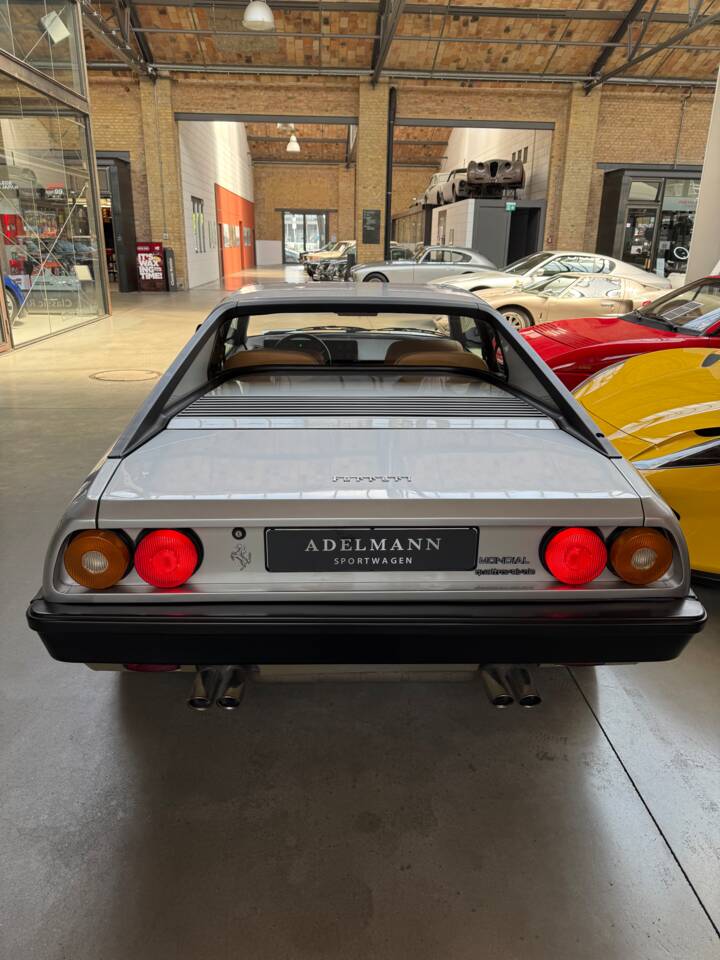 Image 6/23 of Ferrari Mondial Quattrovalvole (1985)