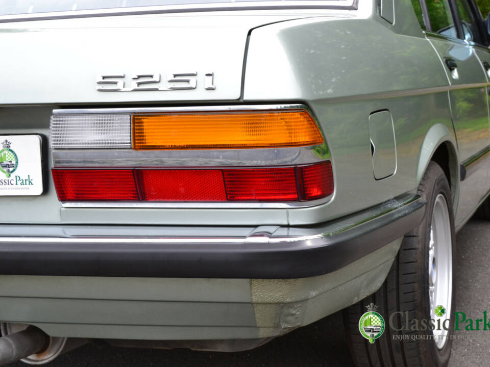 Image 37/50 of BMW 525i (1983)