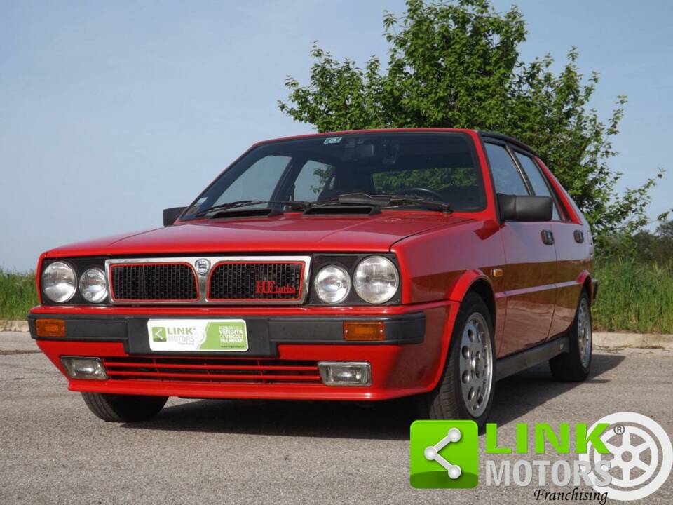 Bild 3/10 von Lancia Delta 1.6 HF (1988)