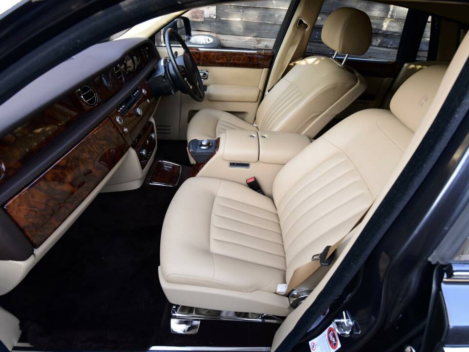 Bild 33/50 von Rolls-Royce Phantom VII (2010)